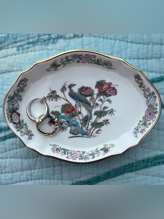 Wedgwood Other - Wedgwood Kutani Peacock Jewelry Trinket Dish Gold Trim
